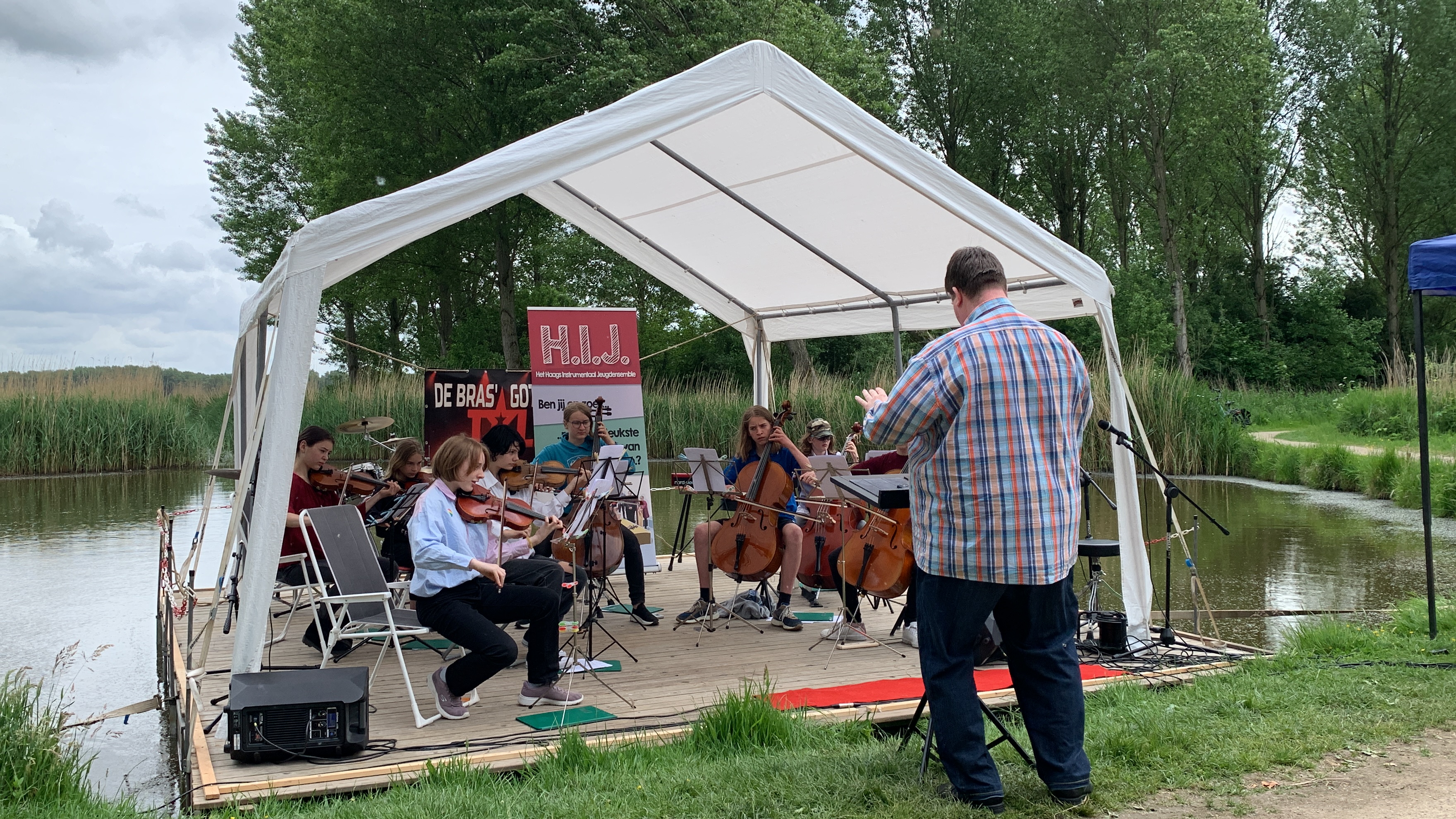 Optreden op floating ponton